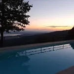 Moderne Mit Atemberaubendem Seeblick فيلة *