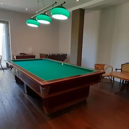 فيلة Moderne Mit Atemberaubendem Seeblick