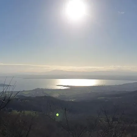 Moderne Mit Atemberaubendem Seeblick Lisciano Niccone