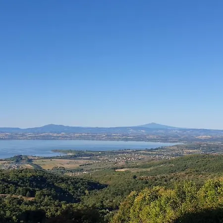 Moderne Mit Atemberaubendem Seeblick Lisciano Niccone