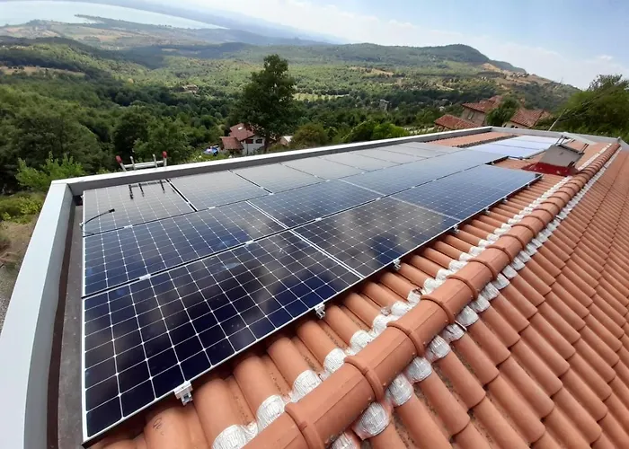 Moderne Mit Atemberaubendem Seeblick Villa