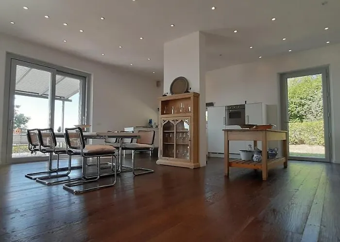 빌라 Moderne Mit Atemberaubendem Seeblick *