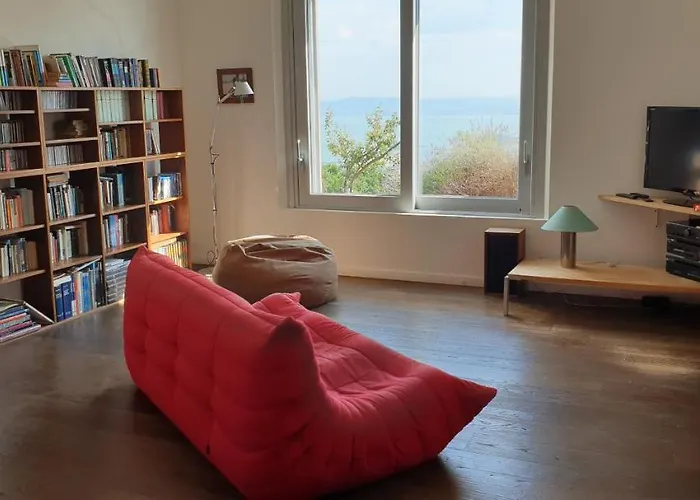 빌라 Moderne Mit Atemberaubendem Seeblick